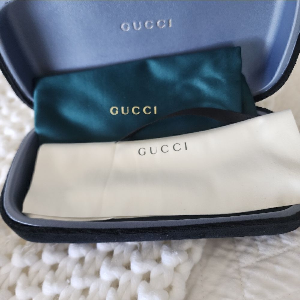 Gucci sunglasses new in case - Picture 4 of 12
